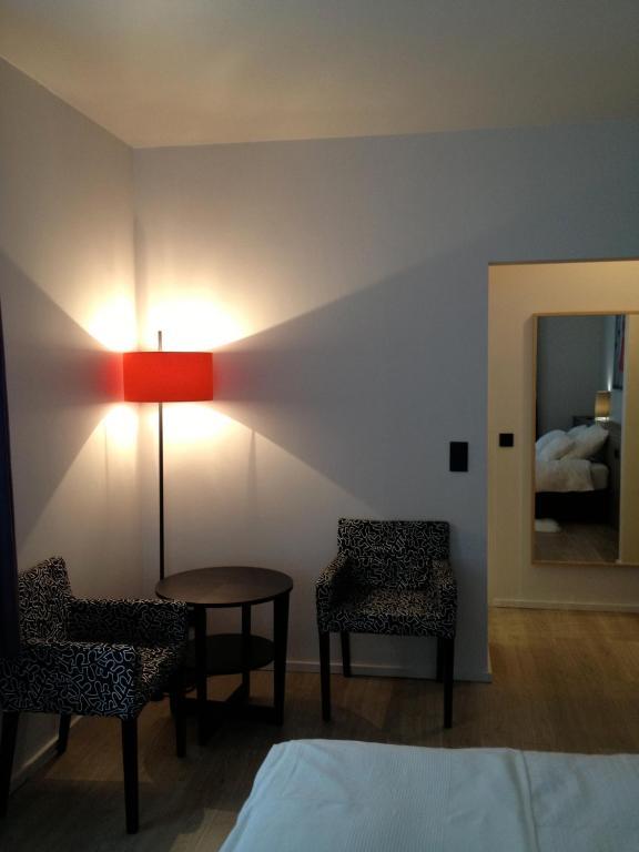 Guesthouse Au Coin De La Rue Malmedy Luaran gambar