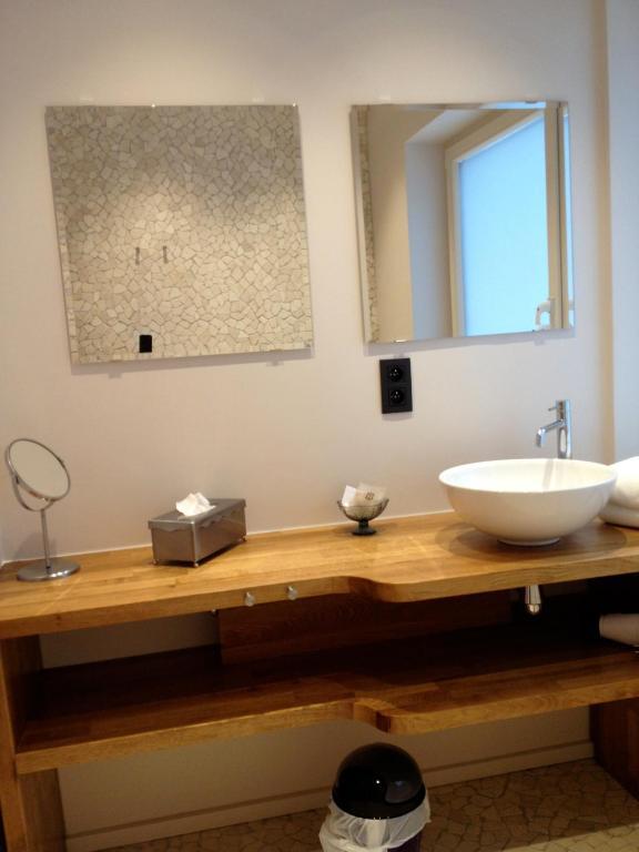 Guesthouse Au Coin De La Rue Malmedy Luaran gambar