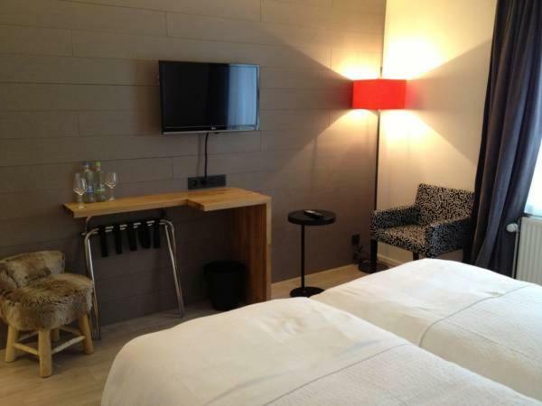 Guesthouse Au Coin De La Rue Malmedy Luaran gambar